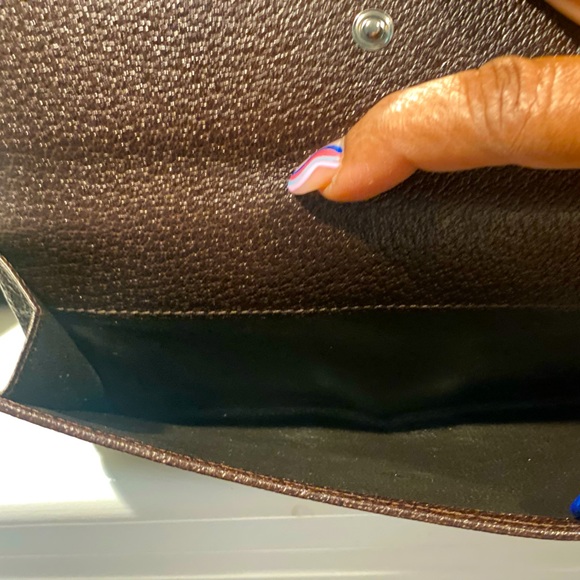 PRE-LOVED IN BOX GUCCI TAN/BROWN GG LOGO CANVAS W/LEATHER LONG BI-FOLD WALLET - Picture 9 of 16